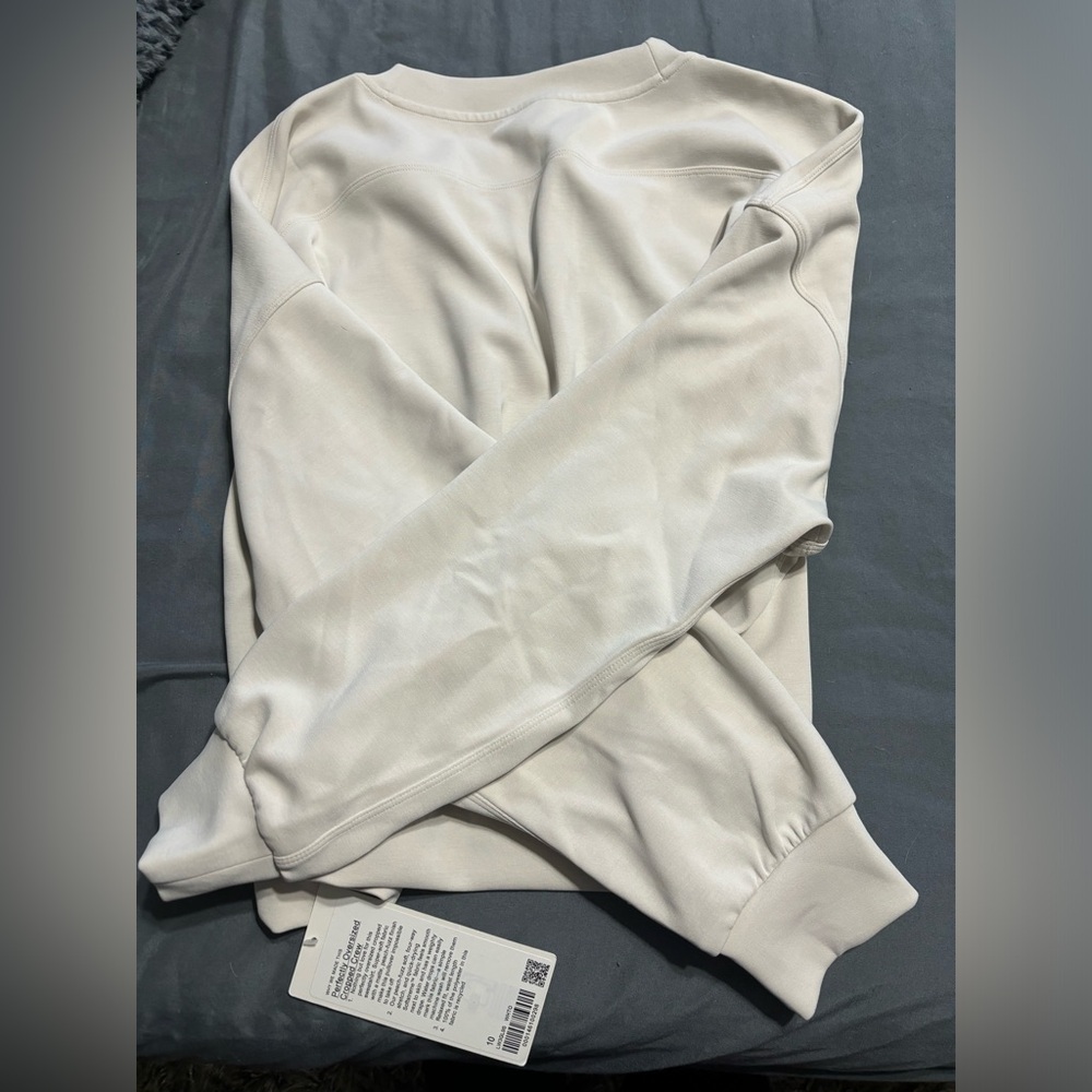 Lululemon Oversized Cropped Crew Sweatshirt - Picture 9 of 9